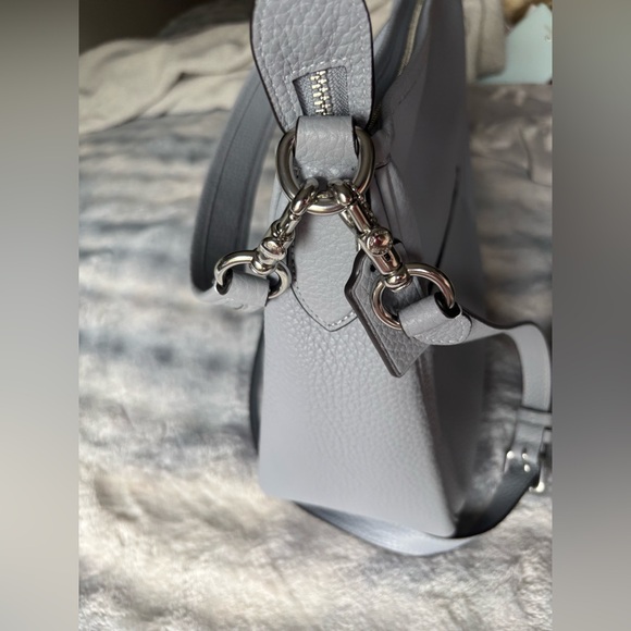 NWOT-Coach Cary Gray Pebbled Leather Handbag - Picture 6 of 16